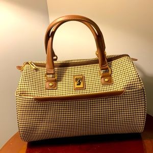 London Fog Cambridge 16 In. Satchel